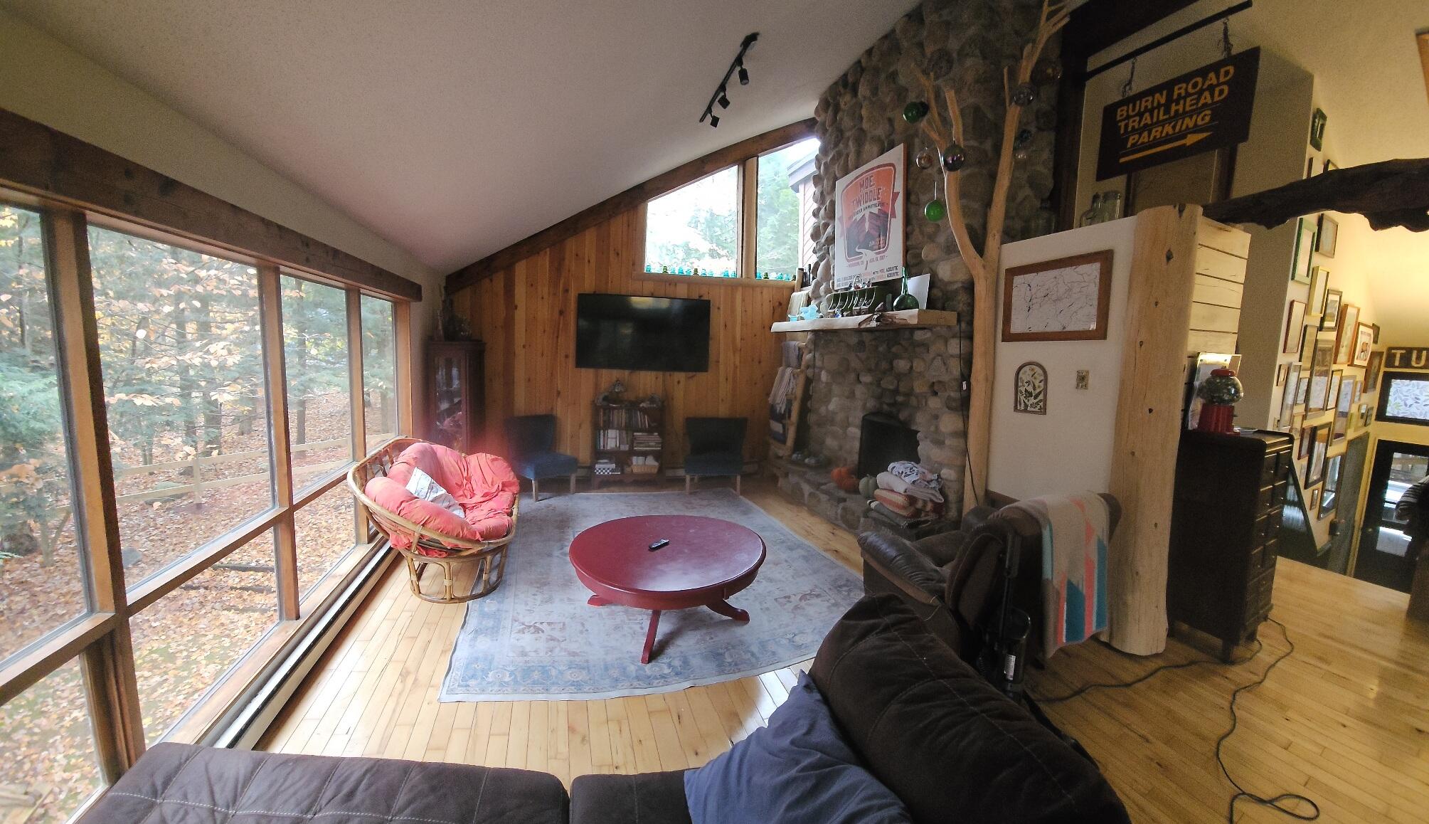 88 Tamarac Drive Drive