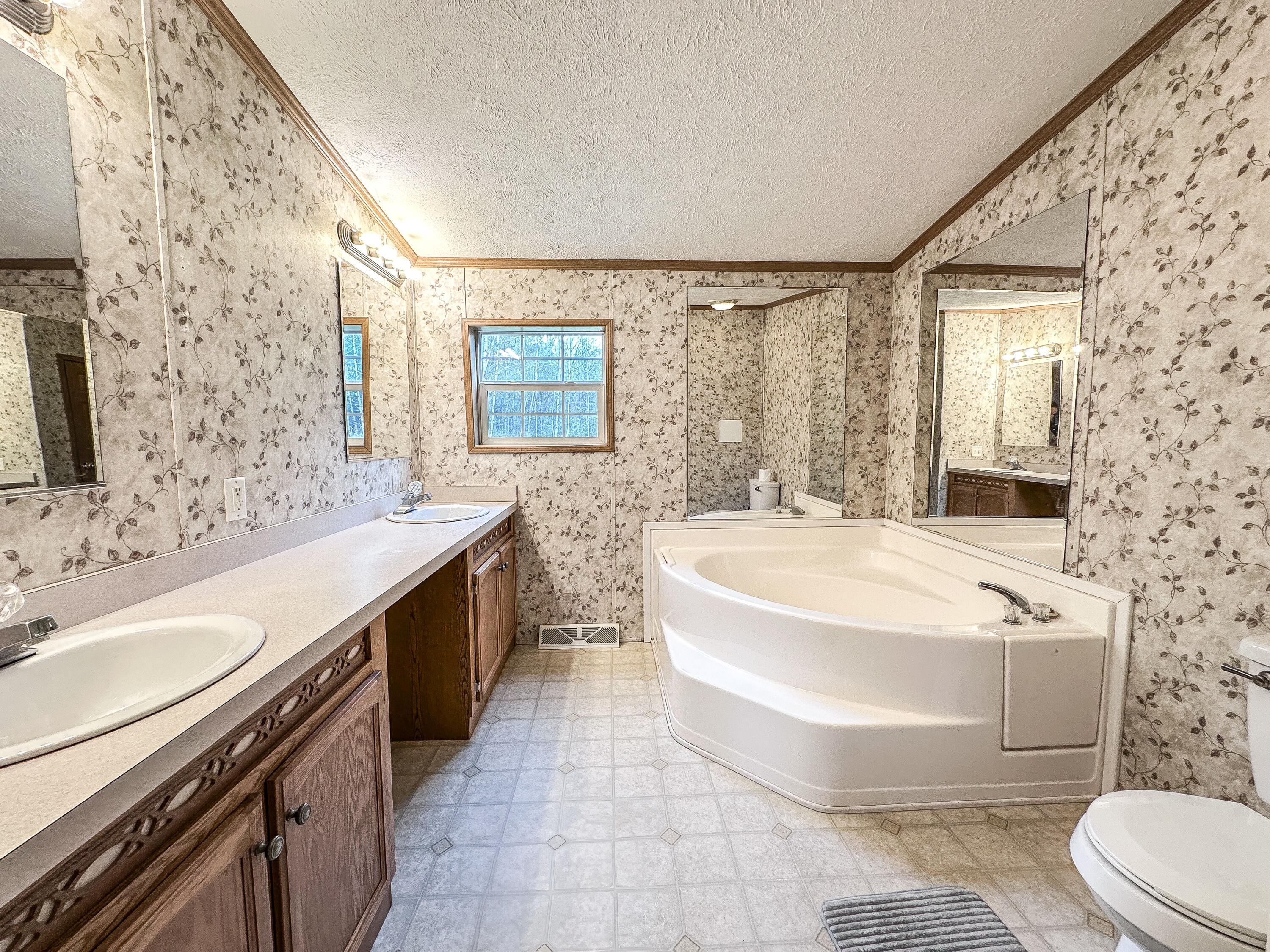 198 Fox Farm Road, Plattsburgh, New York image 18