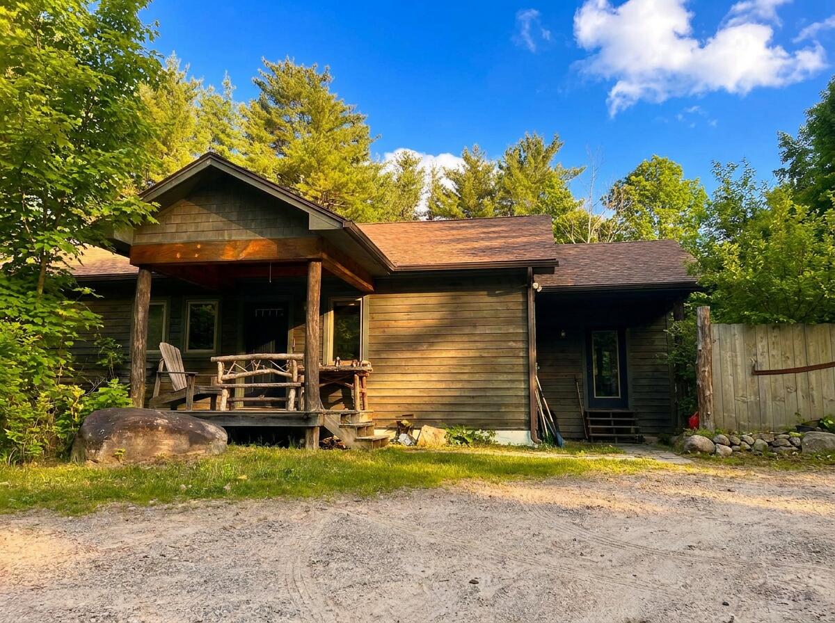 1032 Bonnieview Road