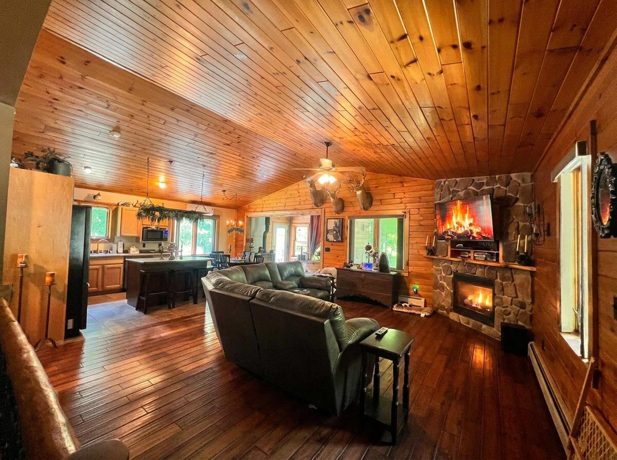 1032 Bonnieview Road