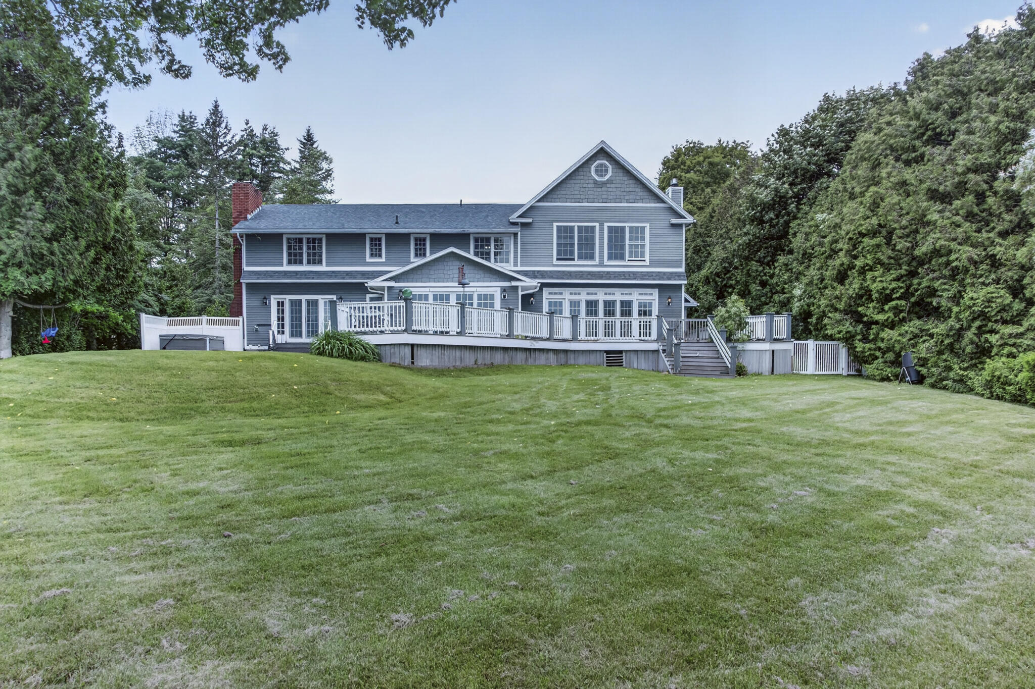 2 Coastland Drive