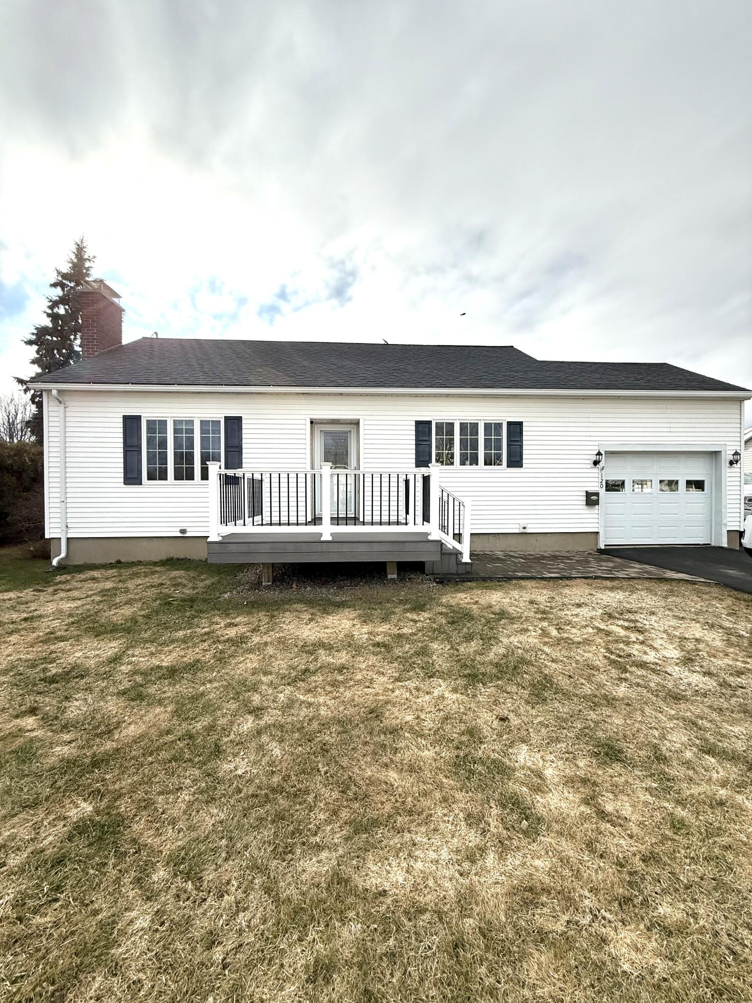 120 Maple St Street, Rouses Point, New York image 1
