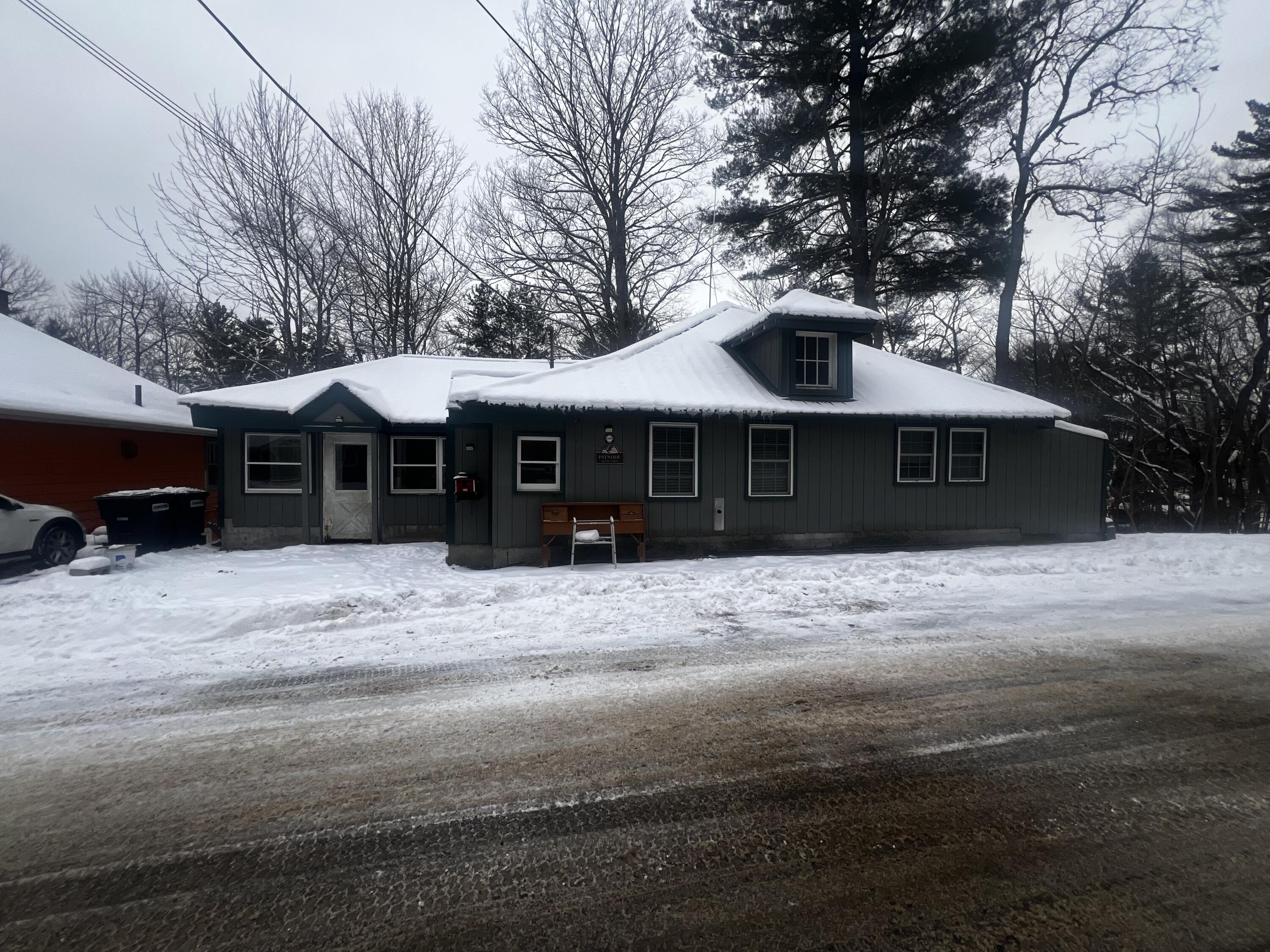 162 Neil Street, Saranac Lake, New York image 1