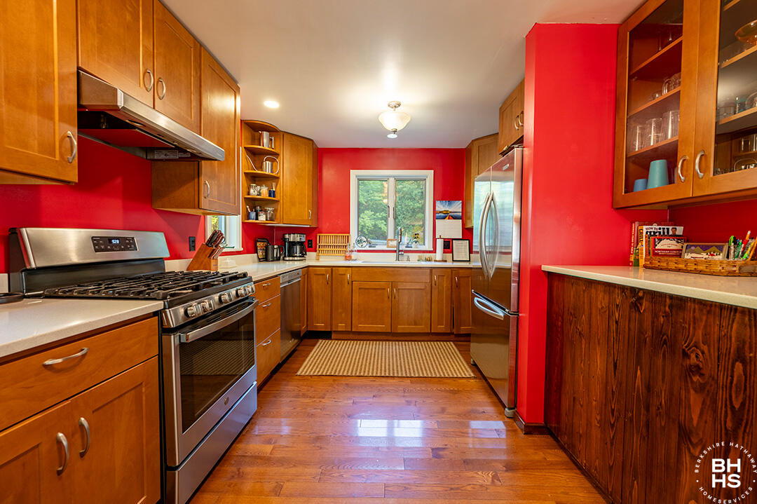 Wilmington, New York 12997, United States, 3 Bedrooms Bedrooms, ,2 BathroomsBathrooms,Residential,Active,212057