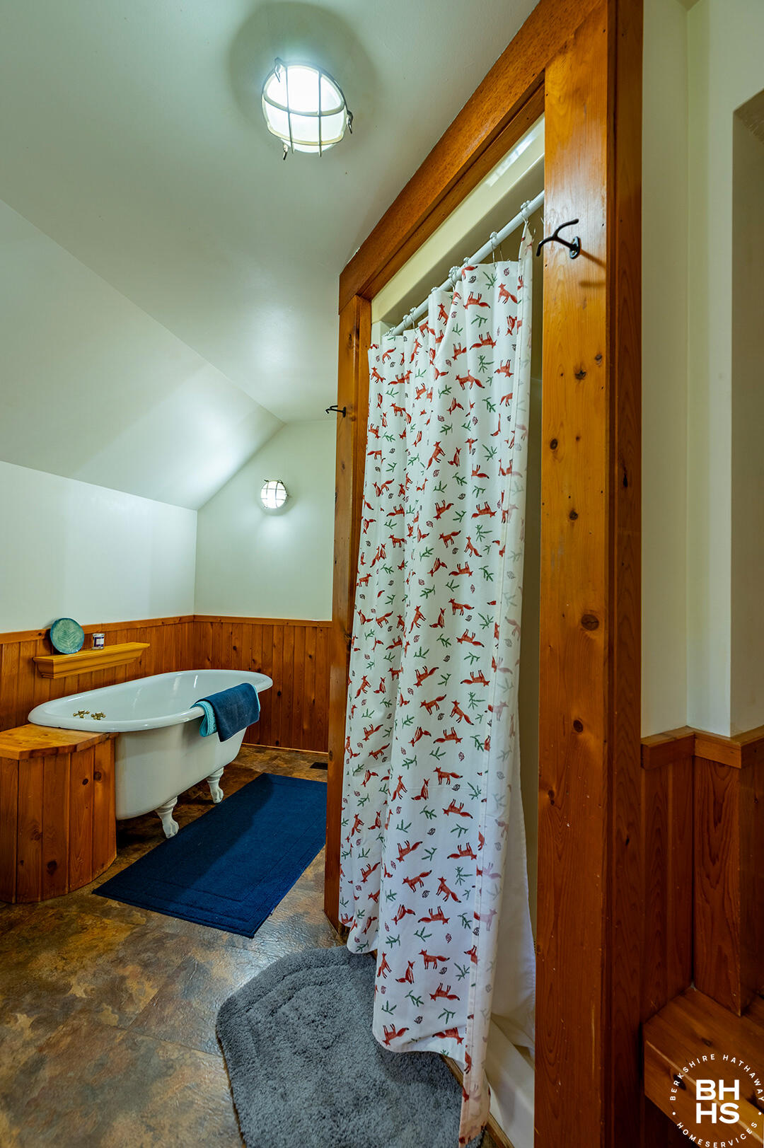 Wilmington, New York 12997, United States, 3 Bedrooms Bedrooms, ,2 BathroomsBathrooms,Residential,Active,212057