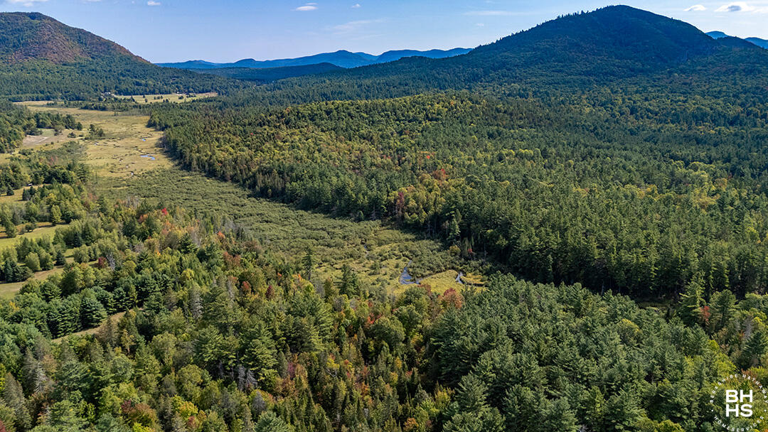 Wilmington, New York 12997, United States, 3 Bedrooms Bedrooms, ,2 BathroomsBathrooms,Residential,Active,212057