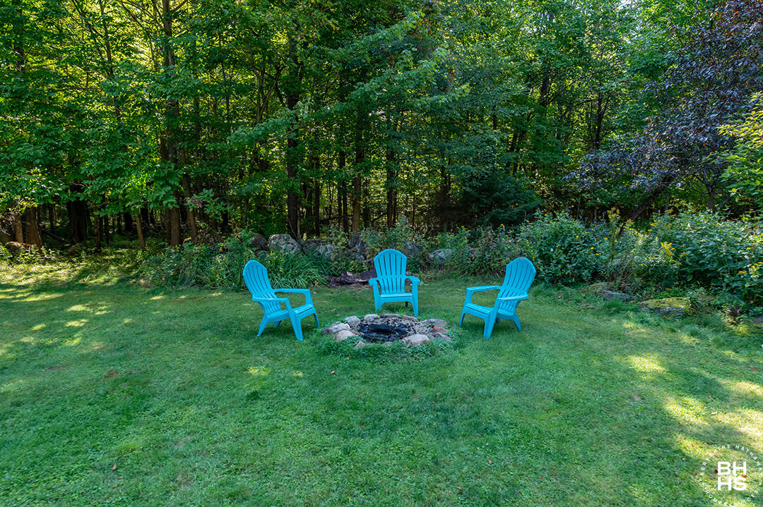 Wilmington, New York 12997, United States, 3 Bedrooms Bedrooms, ,2 BathroomsBathrooms,Residential,Active,212057