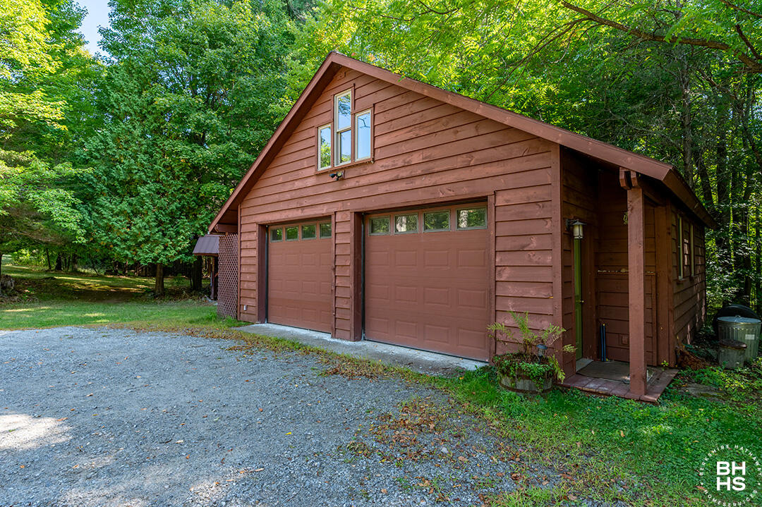 Wilmington, New York 12997, United States, 3 Bedrooms Bedrooms, ,2 BathroomsBathrooms,Residential,Active,212057