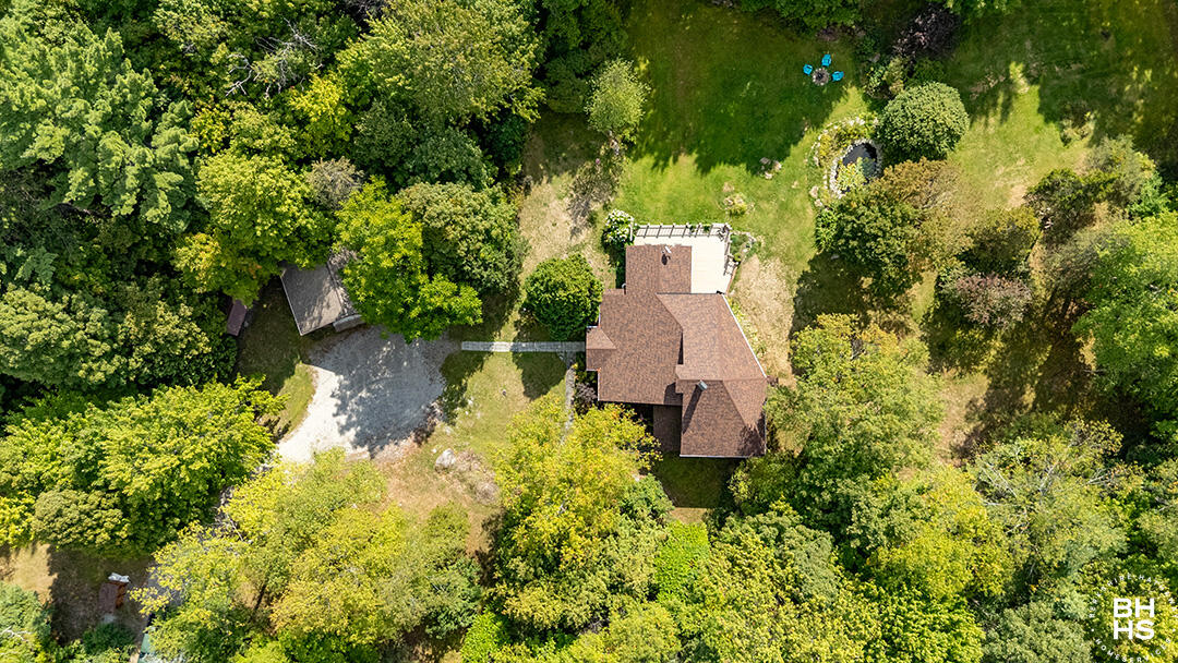 Wilmington, New York 12997, United States, 3 Bedrooms Bedrooms, ,2 BathroomsBathrooms,Residential,Active,212057