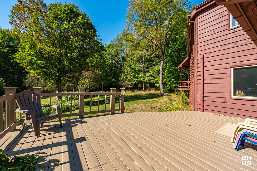 Wilmington, New York 12997, United States, 3 Bedrooms Bedrooms, ,2 BathroomsBathrooms,Residential,Active,212057