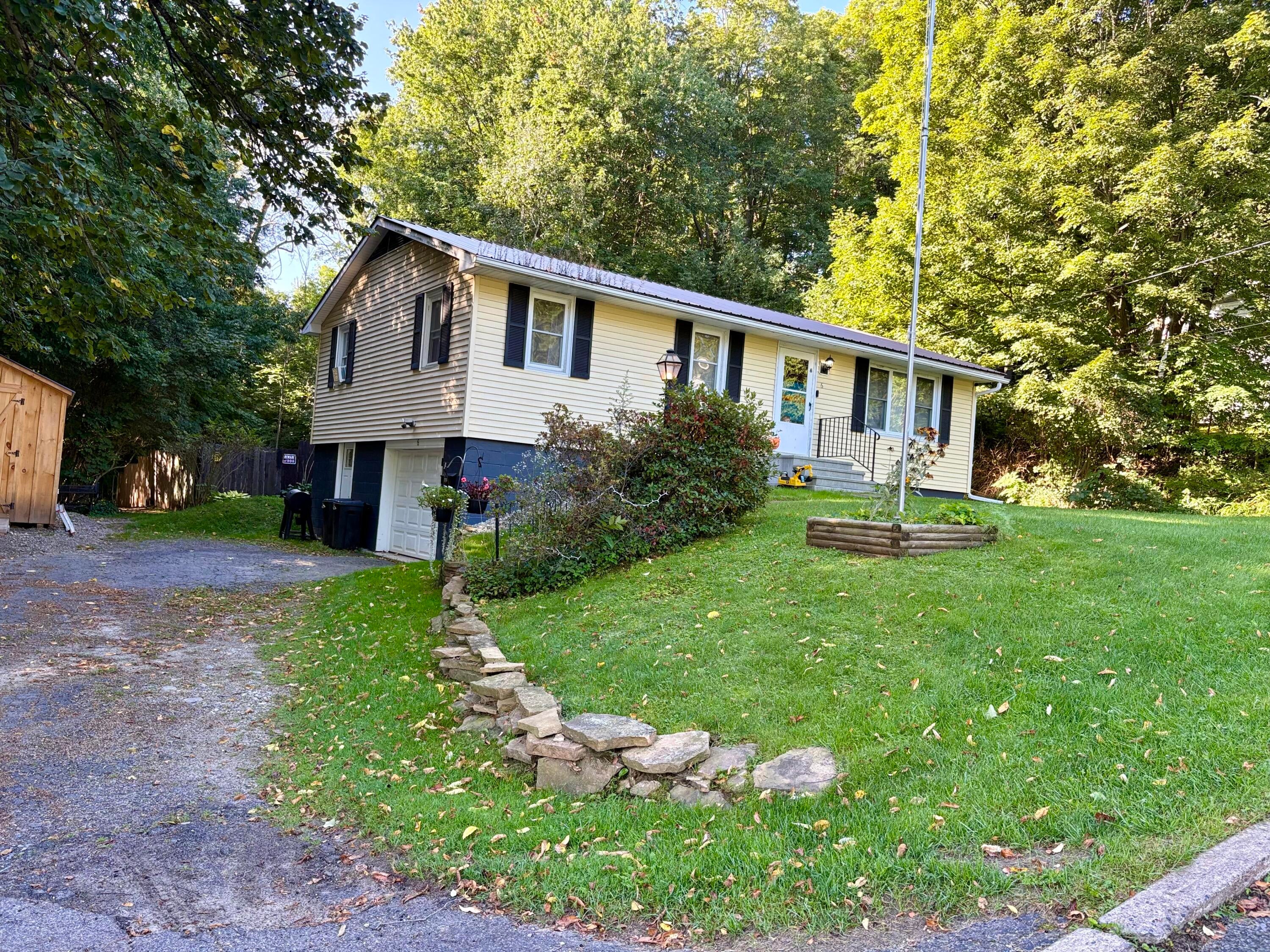 6 Halley Drive