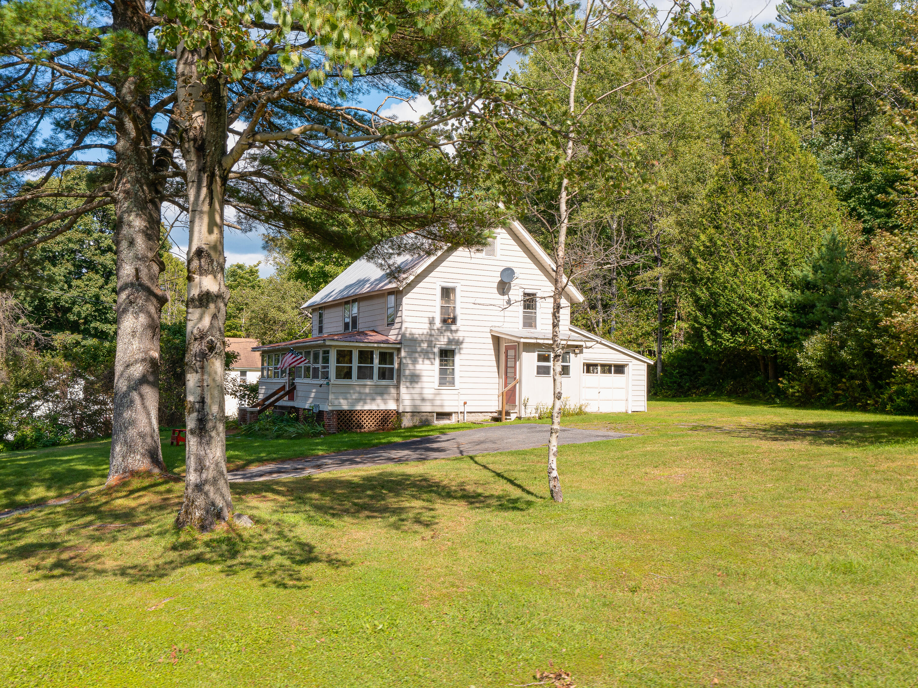 1056 Deerland Road, Long Lake, New York image 4