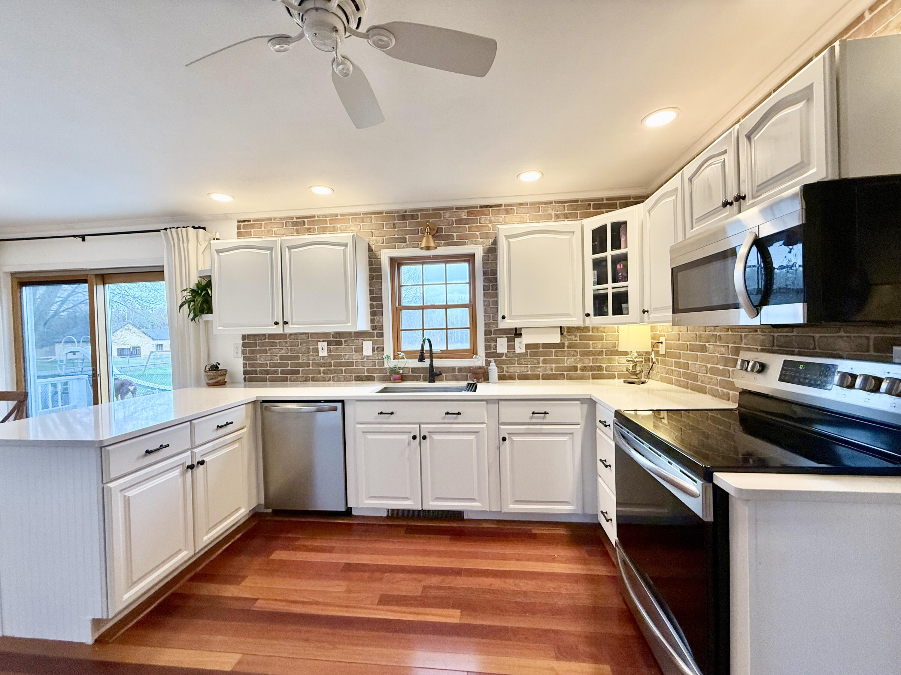 23 Ormbsy Circle, Peru, New York image 7