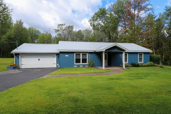 107 SOPER ST, MORRISONVILLE, NY 12962 - Image e8f74c37b96bf7b2f8fe9a517beea5cb/315064312