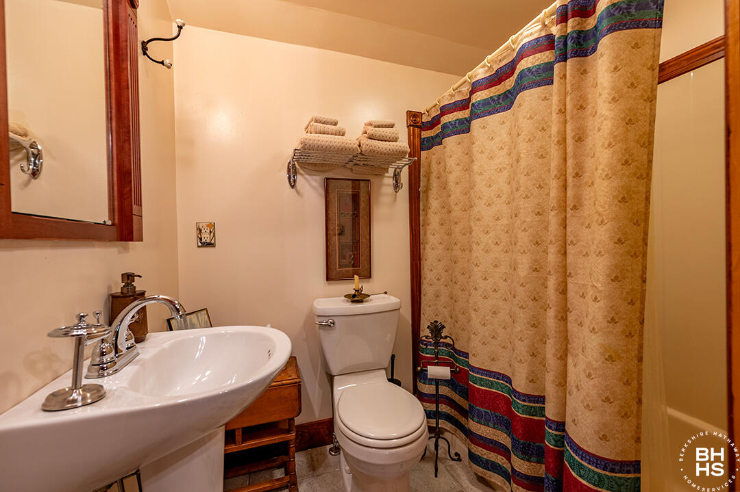 Rainbow Lake, New York 12976, United States, 4 Bedrooms Bedrooms, ,3 BathroomsBathrooms,Residential,Active,181143