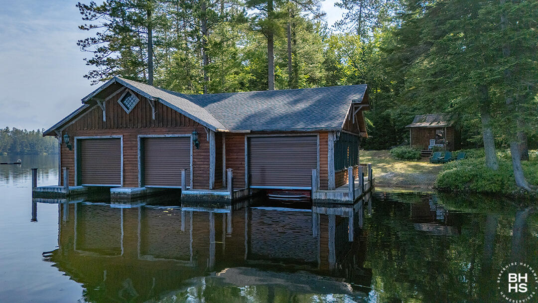 Rainbow Lake, New York 12976, United States, 4 Bedrooms Bedrooms, ,3 BathroomsBathrooms,Residential,Active,181143