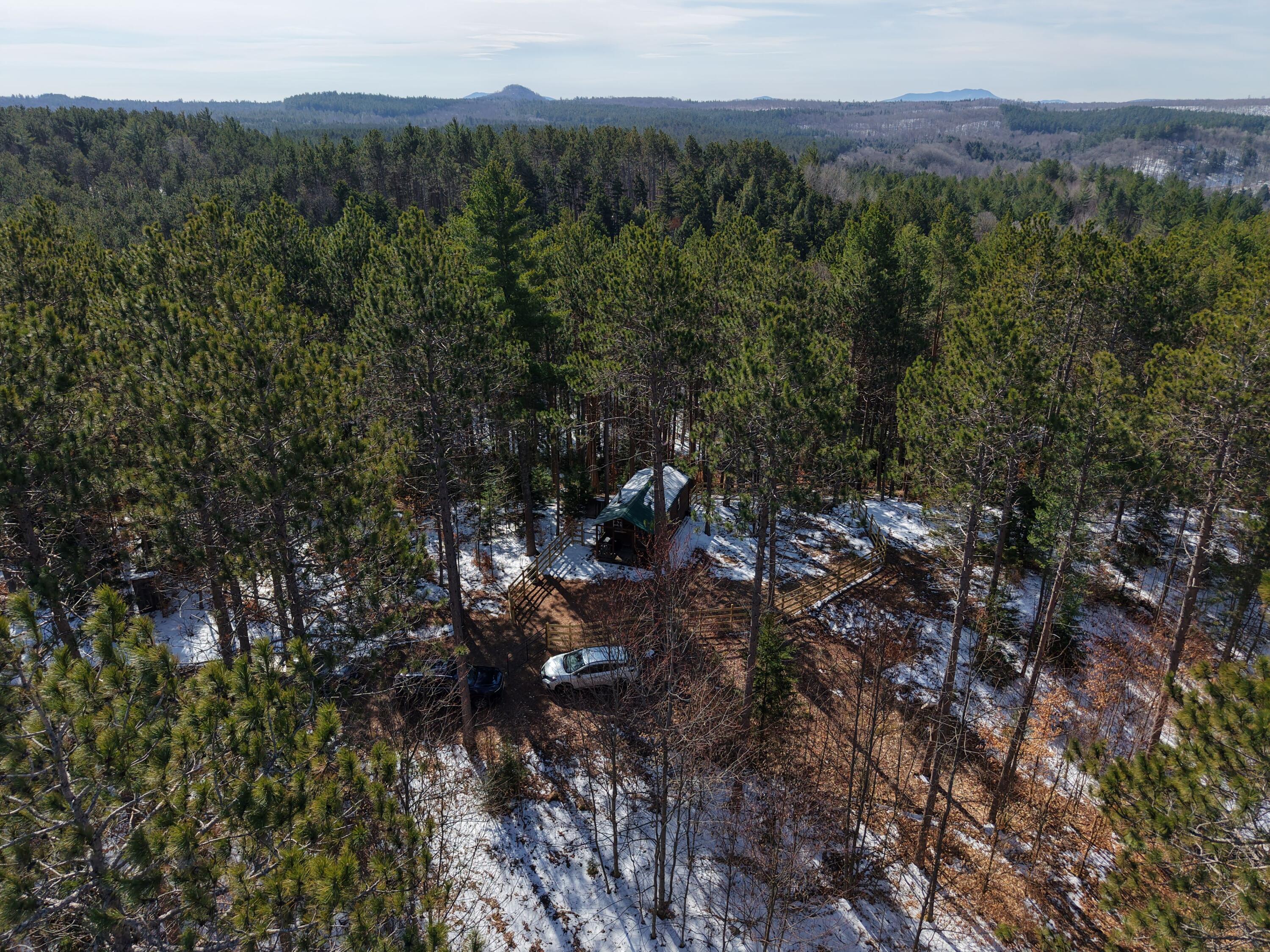 87 Pine Knolls Trail