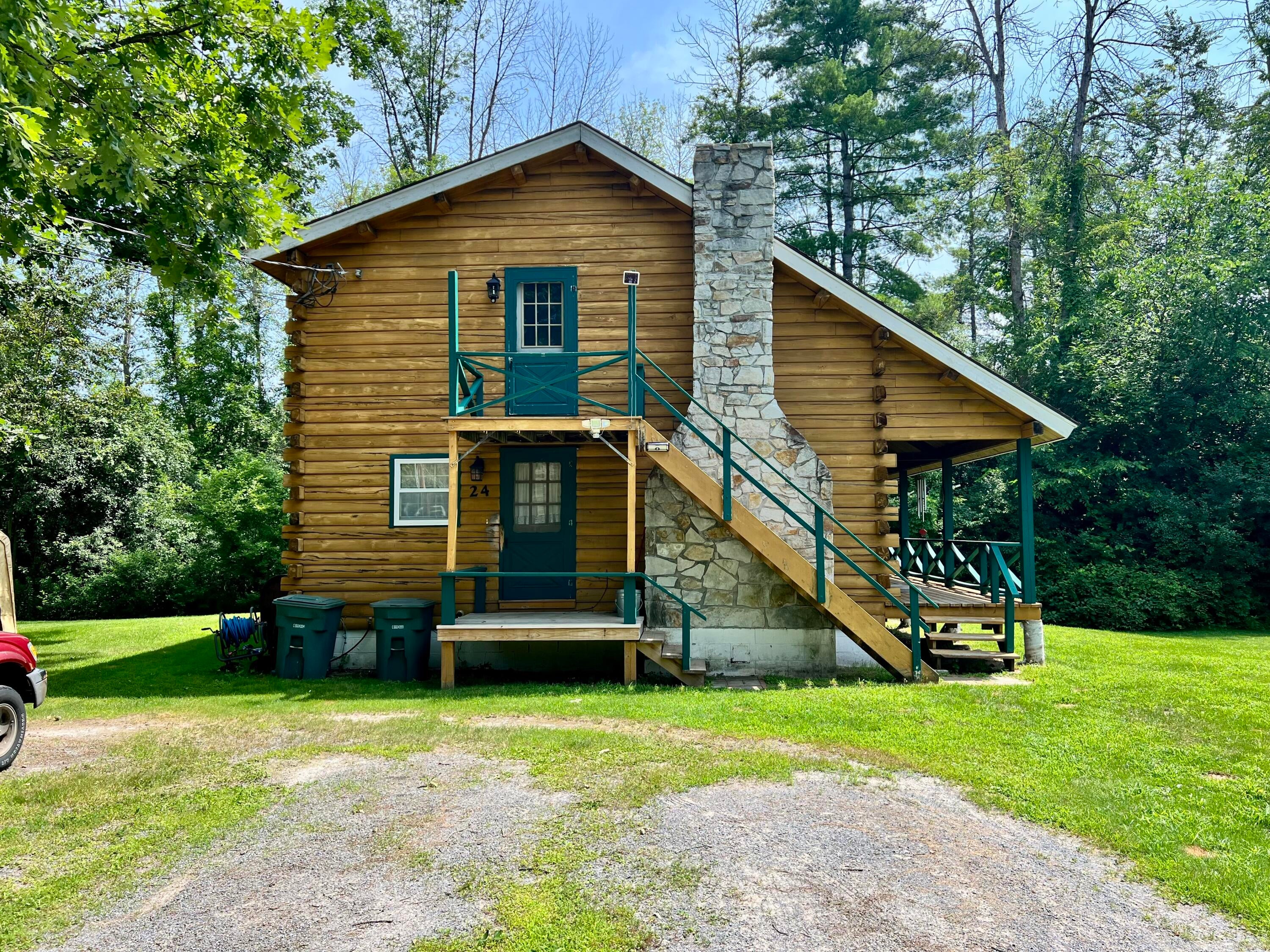 24 Lauradee Drive