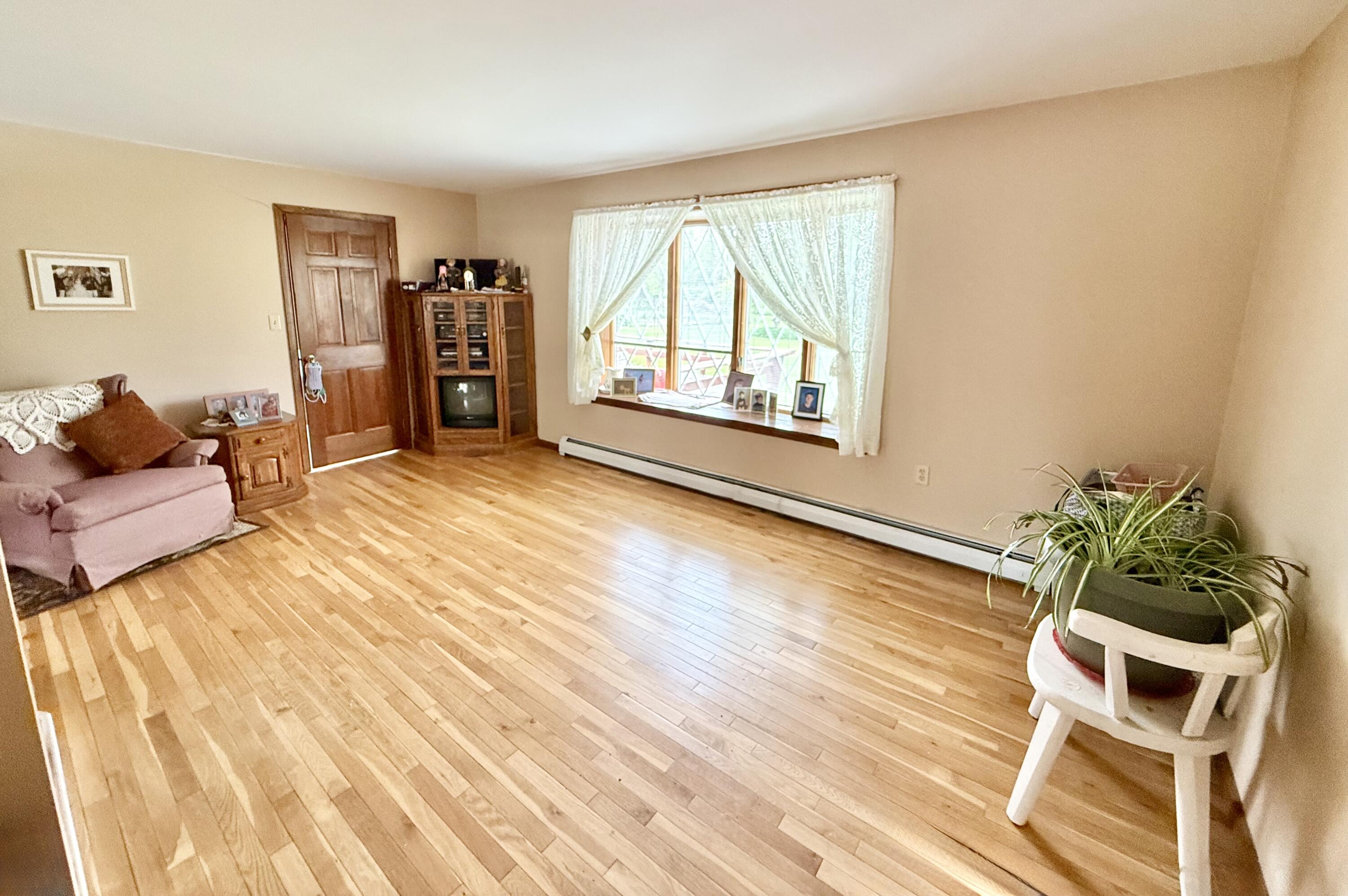 1245 Cumberland Head Road