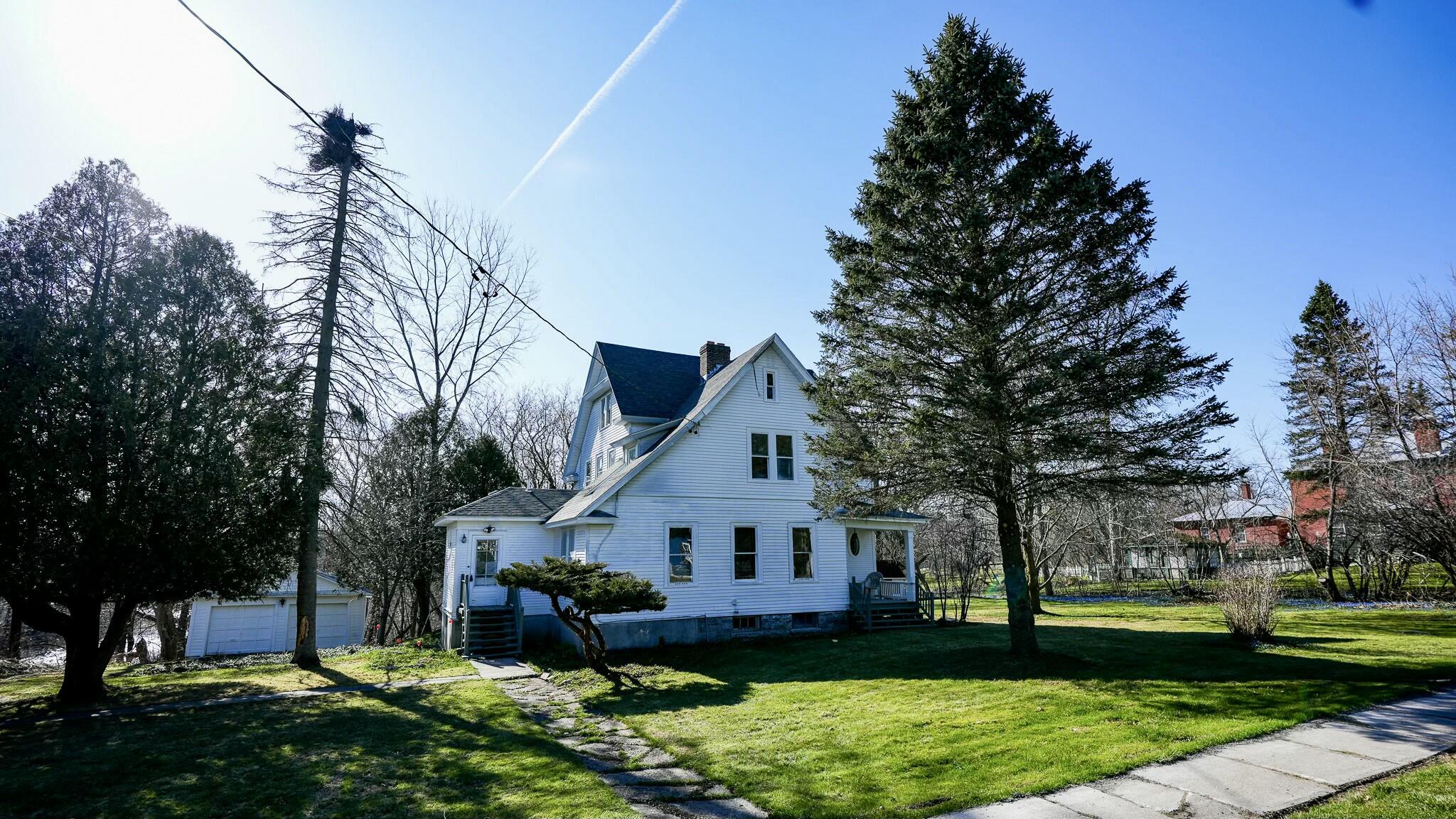 21 Oak Street, Champlain, New York image 8