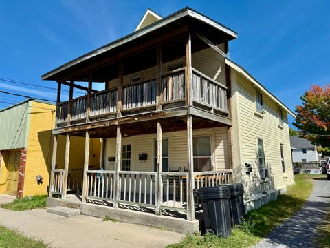 Multifamily For Sale - 82 Montcalm Avenue<br/> Plattsburgh, NY 12901