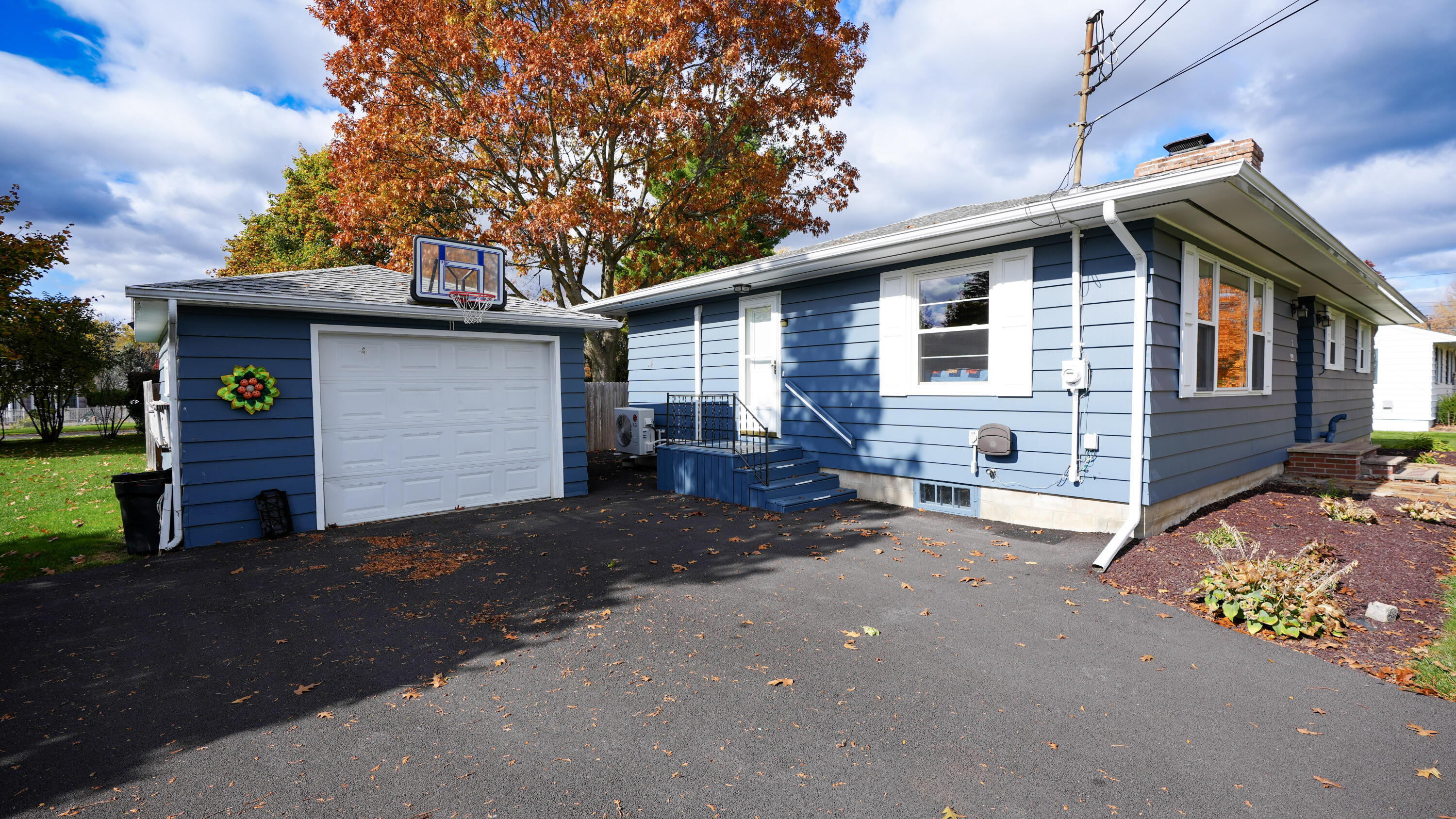 11 Laflure Lane