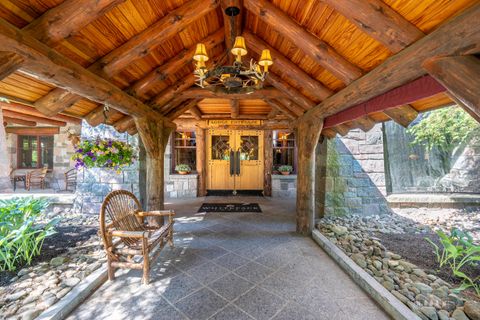 7 Whiteface Inn Lane 320, Int, 9 Lake Placid NY 12946