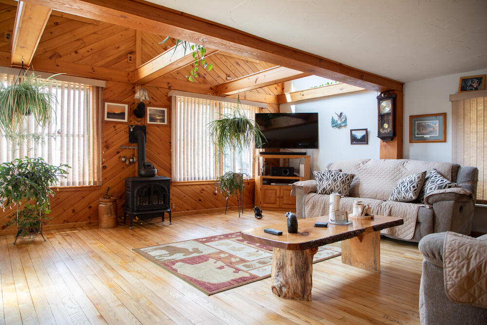 483 Cumberland Head Road, Plattsburgh, New York image 9