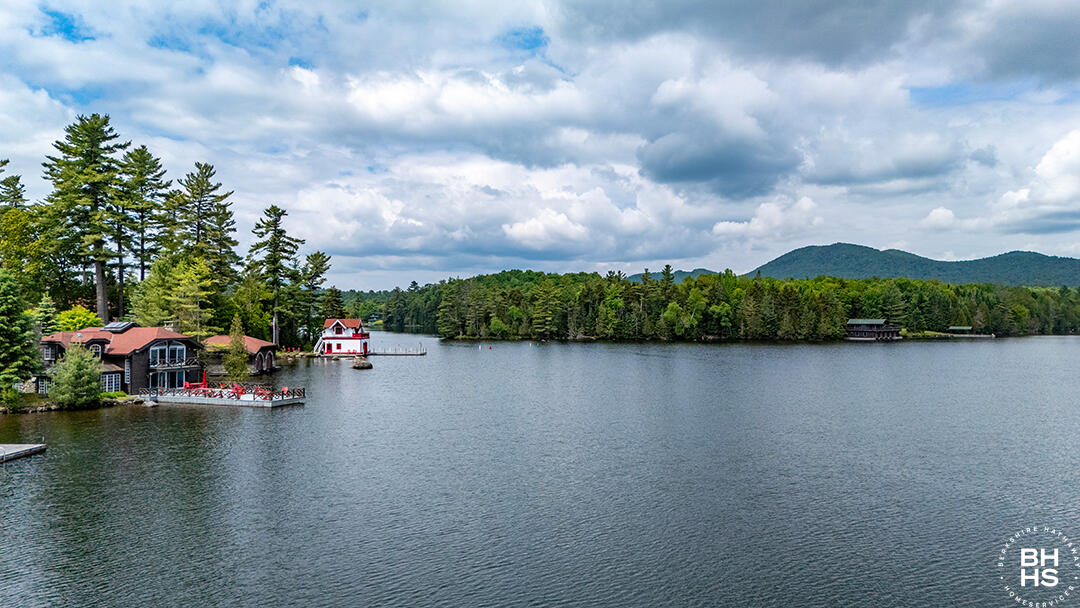Lake Placid, New York 12946, United States, 10 Bedrooms Bedrooms, ,8 BathroomsBathrooms,Residential,Active,160626