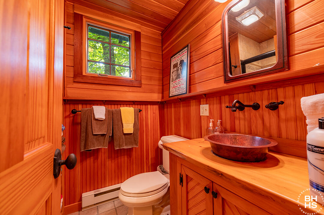 Lake Placid, New York 12946, United States, 10 Bedrooms Bedrooms, ,8 BathroomsBathrooms,Residential,Active,160626