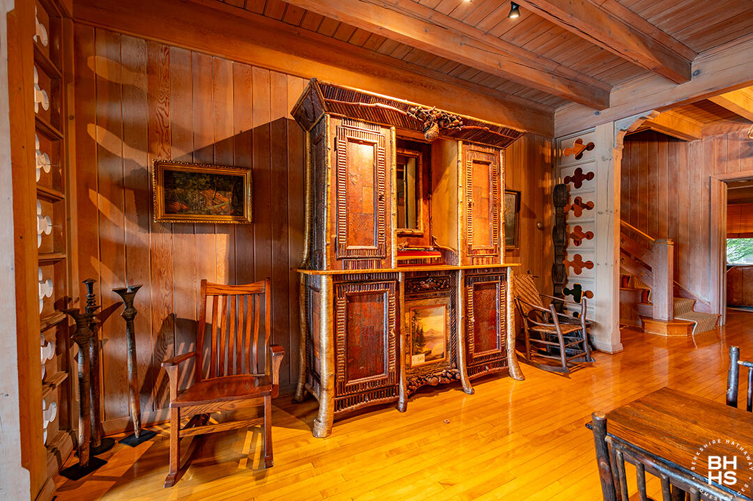 Lake Placid, New York 12946, United States, 10 Bedrooms Bedrooms, ,8 BathroomsBathrooms,Residential,Active,160626