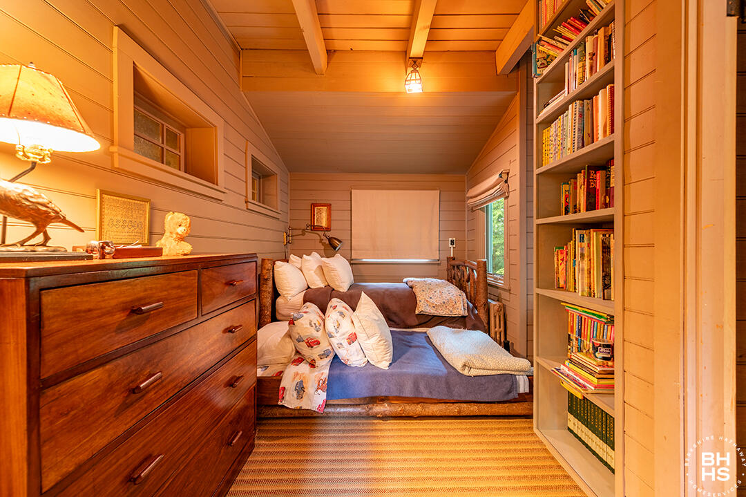 Lake Placid, New York 12946, United States, 10 Bedrooms Bedrooms, ,8 BathroomsBathrooms,Residential,Active,160626