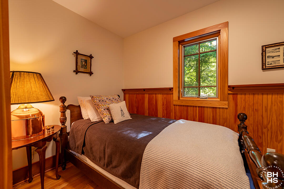 Lake Placid, New York 12946, United States, 10 Bedrooms Bedrooms, ,8 BathroomsBathrooms,Residential,Active,160626