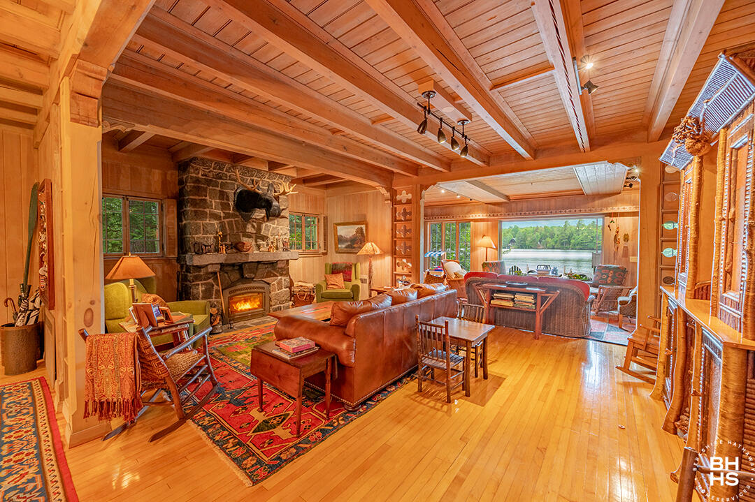 Lake Placid, New York 12946, United States, 10 Bedrooms Bedrooms, ,8 BathroomsBathrooms,Residential,Active,160626