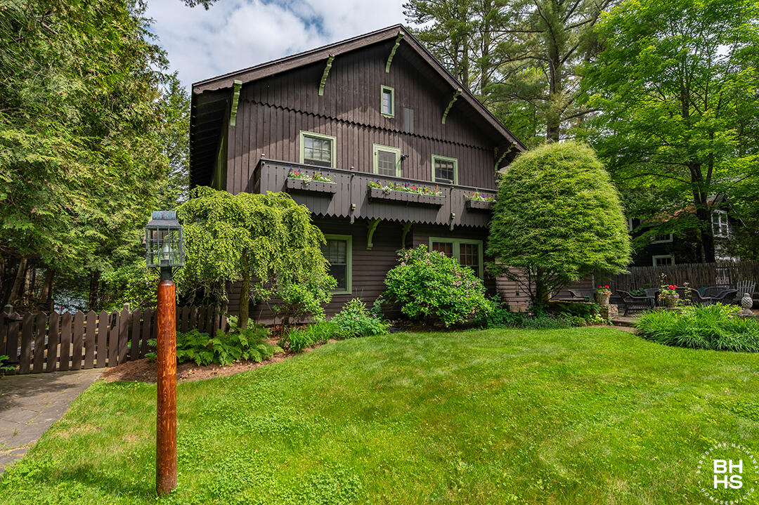 Lake Placid, New York 12946, United States, 10 Bedrooms Bedrooms, ,8 BathroomsBathrooms,Residential,Active,160626