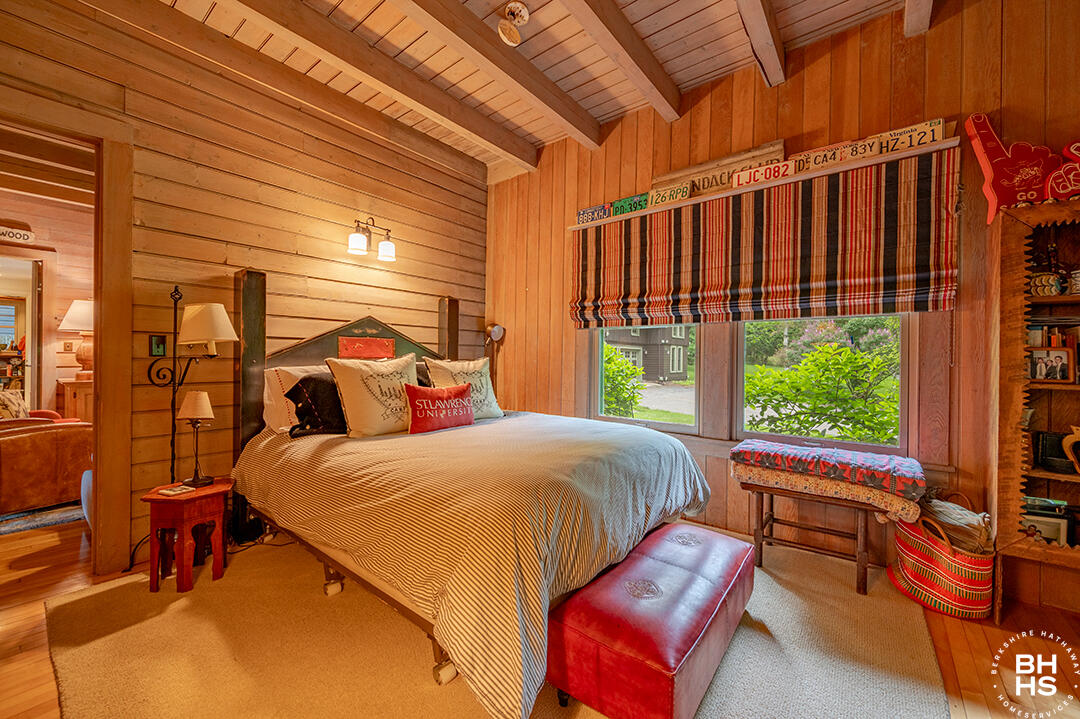 Lake Placid, New York 12946, United States, 10 Bedrooms Bedrooms, ,8 BathroomsBathrooms,Residential,Active,160626