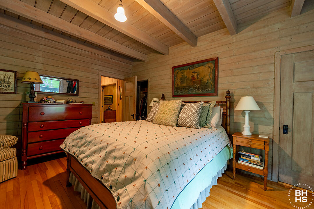 Lake Placid, New York 12946, United States, 10 Bedrooms Bedrooms, ,8 BathroomsBathrooms,Residential,Active,160626