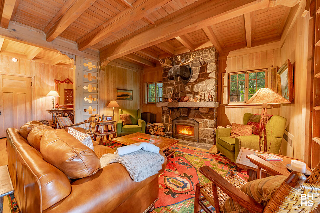 Lake Placid, New York 12946, United States, 10 Bedrooms Bedrooms, ,8 BathroomsBathrooms,Residential,Active,160626