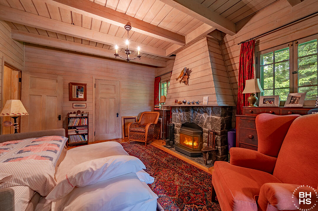 Lake Placid, New York 12946, United States, 10 Bedrooms Bedrooms, ,8 BathroomsBathrooms,Residential,Active,160626