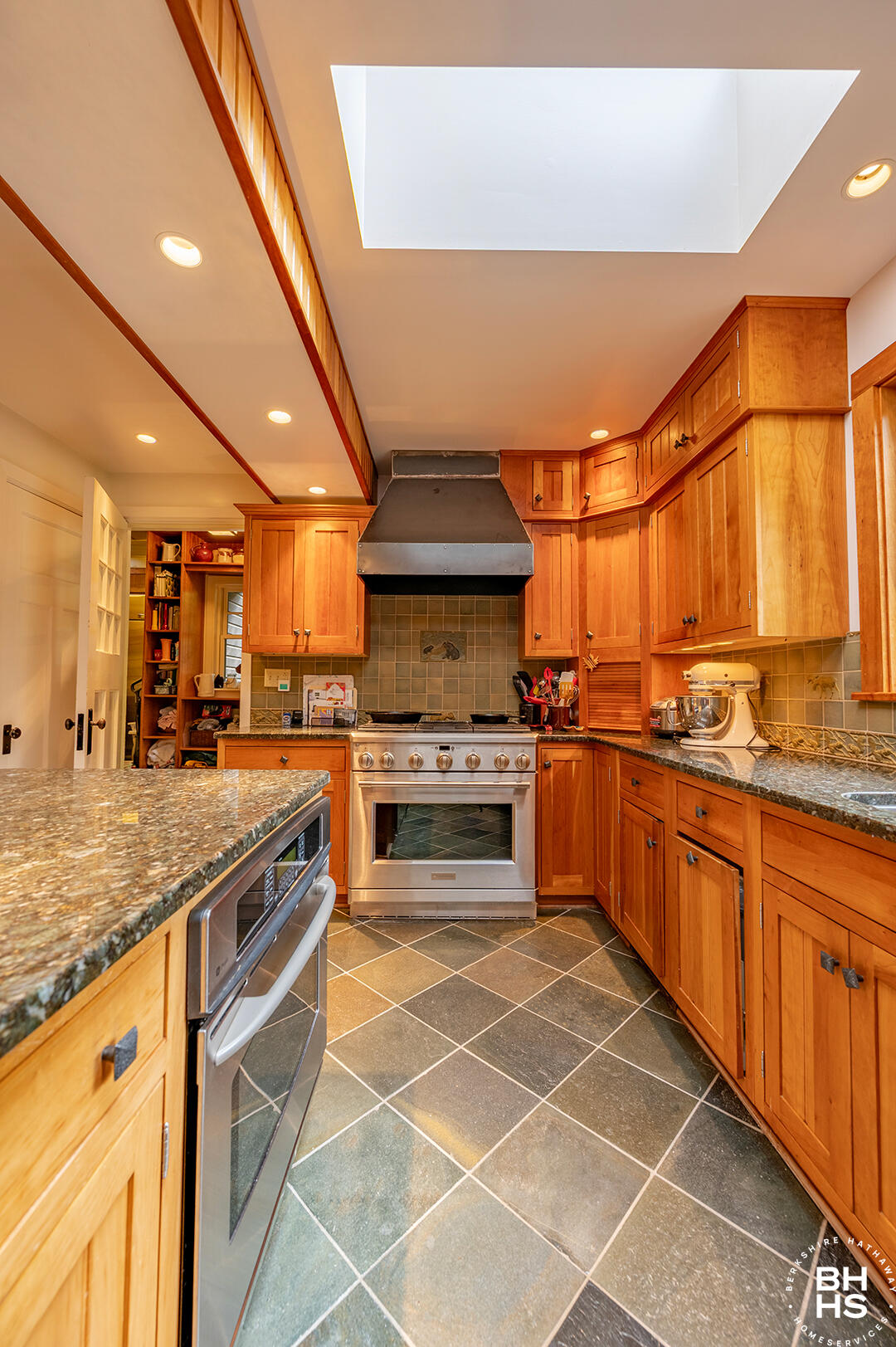 Lake Placid, New York 12946, United States, 10 Bedrooms Bedrooms, ,8 BathroomsBathrooms,Residential,Active,160626