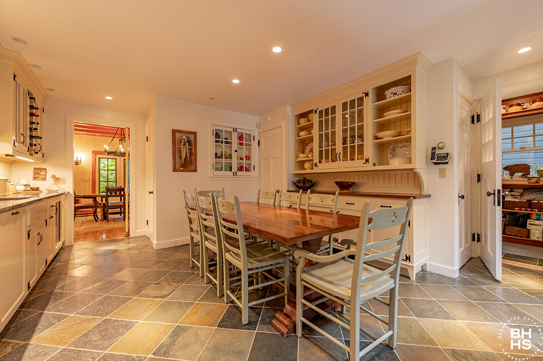 Lake Placid, New York 12946, United States, 10 Bedrooms Bedrooms, ,8 BathroomsBathrooms,Residential,Active,160626