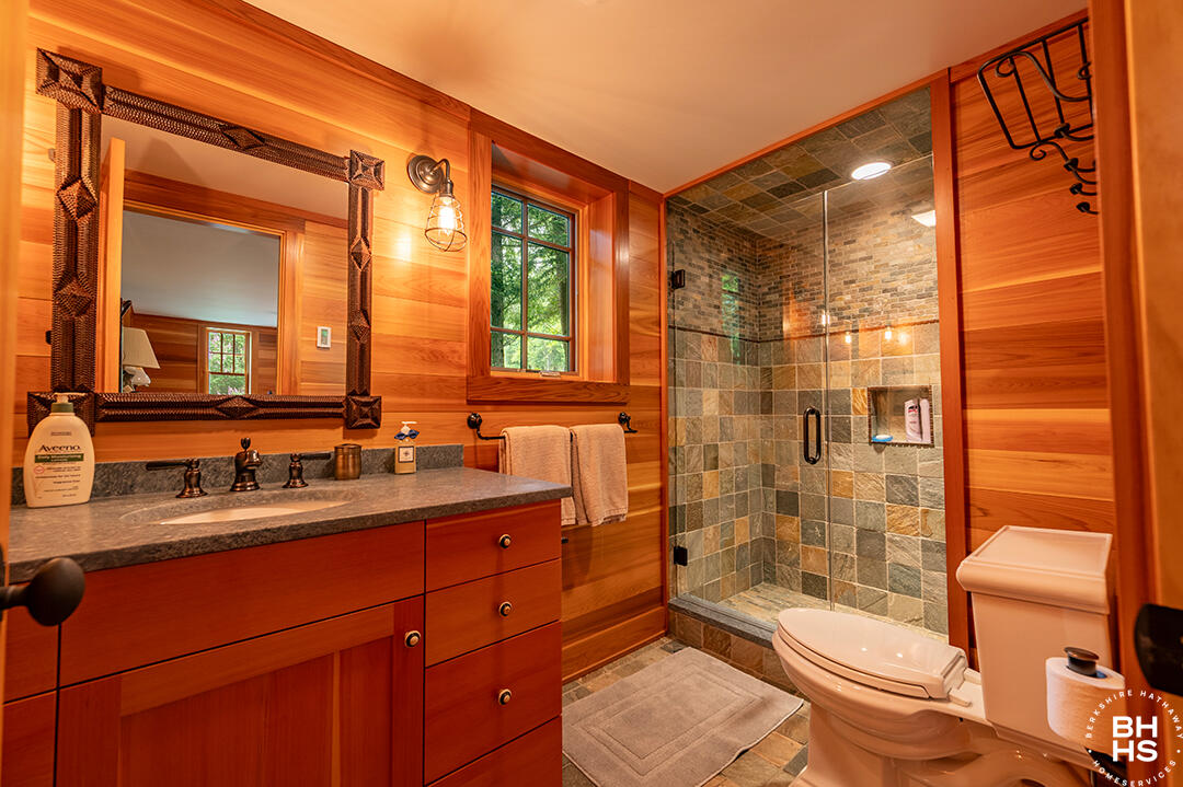 Lake Placid, New York 12946, United States, 10 Bedrooms Bedrooms, ,8 BathroomsBathrooms,Residential,Active,160626