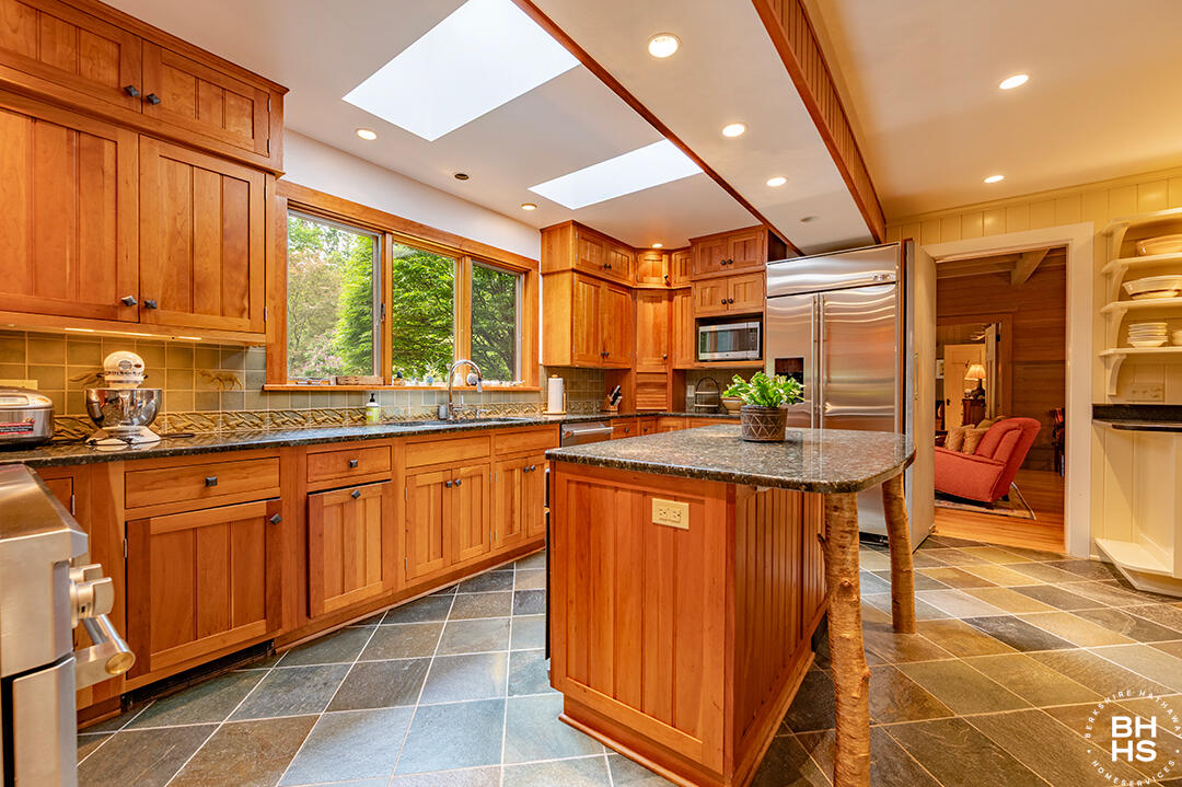 Lake Placid, New York 12946, United States, 10 Bedrooms Bedrooms, ,8 BathroomsBathrooms,Residential,Active,160626