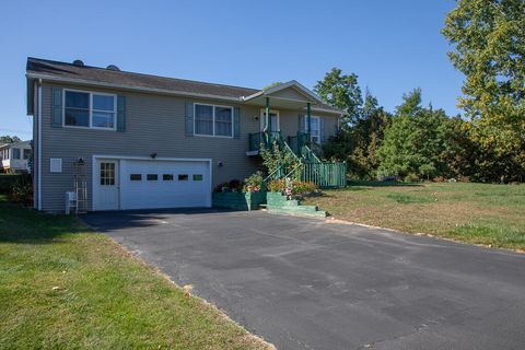 3 Fay Lane Plattsburgh NY 12901