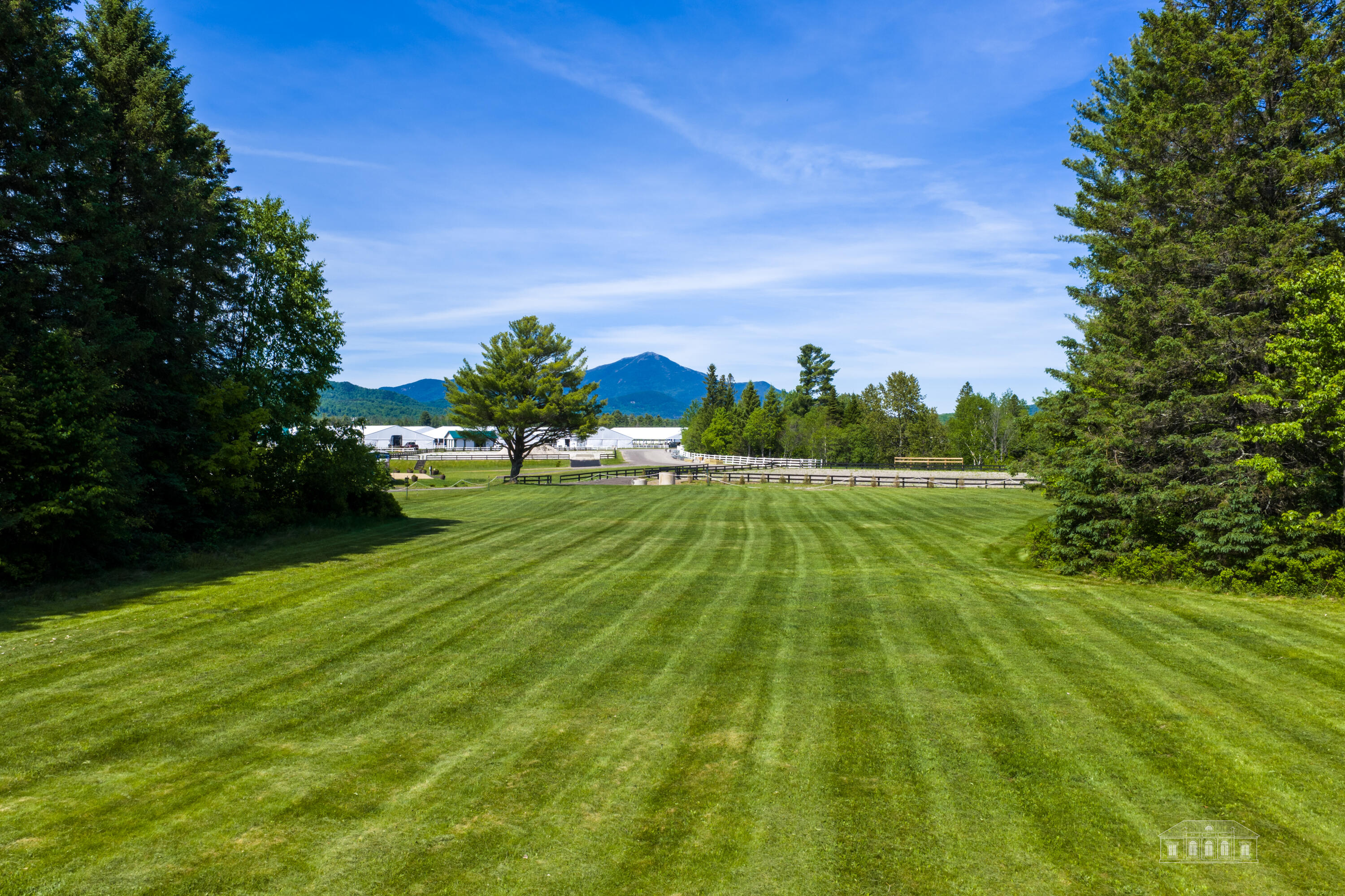 5468 Cascade Road