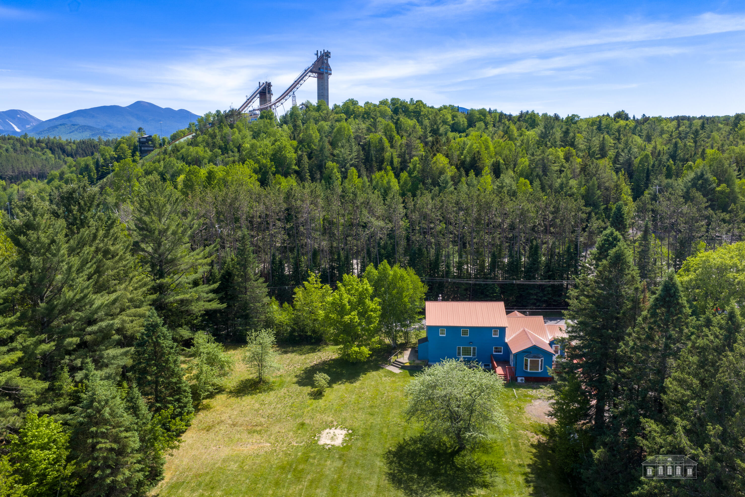 5468 Cascade Road