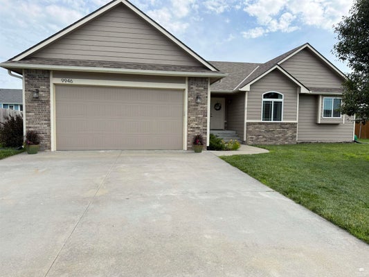 9946 ROSEMARY LN, MANHATTAN, KS 66502 - Image 17670325d54a85cdb29d8a2cfa1f13ea/3418603430