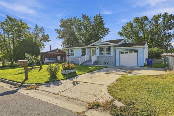1413 W 14TH ST, JUNCTION CITY, KS 66441 - Image 2b990b3f74a1fac9c5e2f0afa30d1a62/3260640076