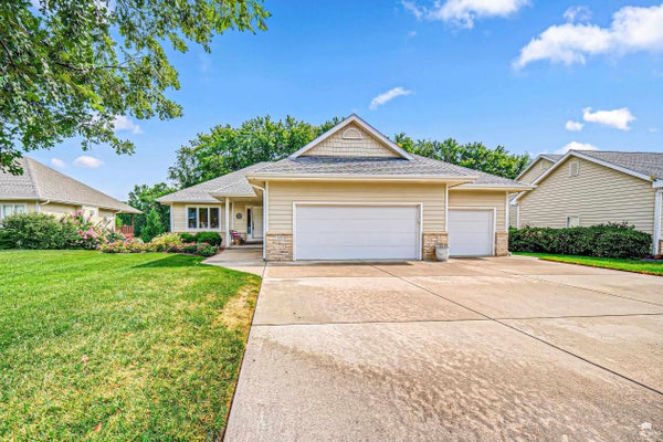 1601 PARK PLACE CT, ABILENE, KS 67410 - Image 2fcc23c414e1b34b76b1d3eef464f669/962564579