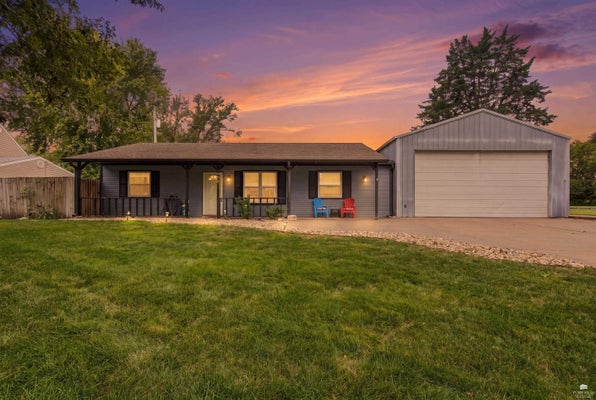 800 BROOKWOOD CIR, MANHATTAN, KS 66502 - Image 962e3f804b586f5fc99c4a16bc2f2b21/2824224841